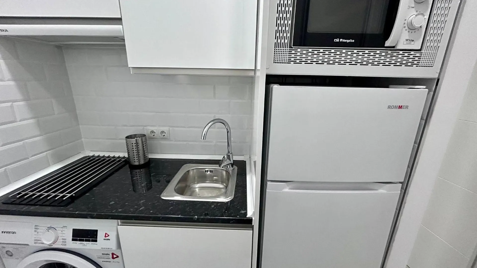 Ver64 - Nuevo, Reformado 100, Terraza, Wifi, Playa A 600 Metros, Centro A 300 Metros Торремолинос Апартаменты