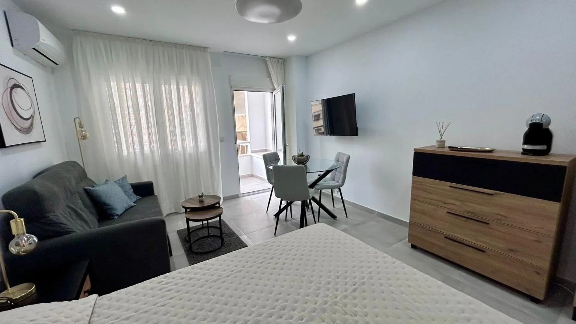 Ver64 - Nuevo, Reformado 100, Terraza, Wifi, Playa A 600 Metros, Centro A 300 Metros Torremolinos 0*,  Spanien